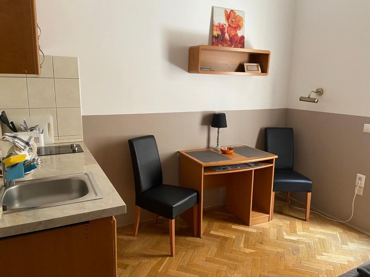 Guest Rest Studio Apartments Budapest Exterior foto